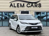 Toyota Sienna 2022 года за 22 200 000 тг. в Алматы