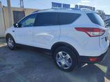 Ford Kuga 2015 года за 6 000 000 тг. в Атырау – фото 4