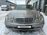 Mercedes-Benz E 320 2002 годаүшін5 500 000 тг. в Астана – фото 4