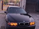 BMW 523 1997 года за 2 950 000 тг. в Шымкент – фото 3