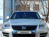 Volkswagen Touareg 2007 года за 6 500 000 тг. в Астана – фото 4