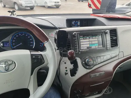 Toyota Sienna 2013 года за 10 500 000 тг. в Актобе – фото 13
