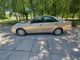 Toyota Camry 2004 года за 6 000 000 тг. в Тараз – фото 2