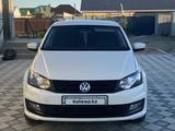 Volkswagen Polo 2013 года за 5 500 000 тг. в Атырау – фото 2