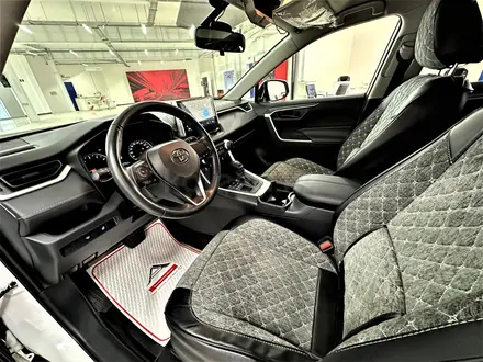 Toyota RAV4 2020 года за 14 900 000 тг. в Астана – фото 10