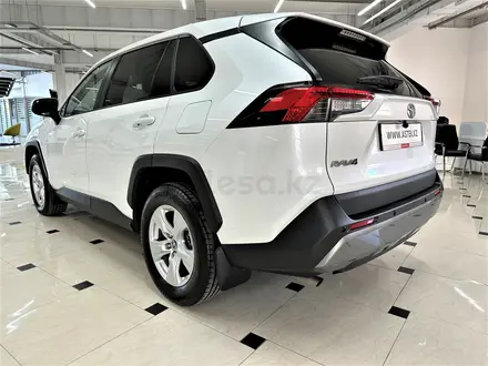 Toyota RAV4 2020 года за 14 900 000 тг. в Астана – фото 8