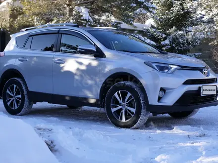 Toyota RAV4 2017 года за 12 000 000 тг. в Астана – фото 25