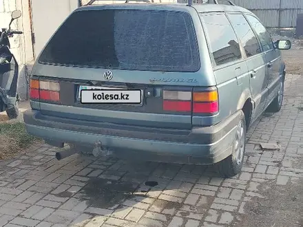 Volkswagen Passat 1988 года за 850 000 тг. в Алматы – фото 2