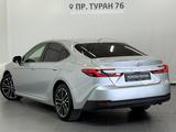 Toyota Camry Luxe 2024 года за 19 490 000 тг. в Астана – фото 2