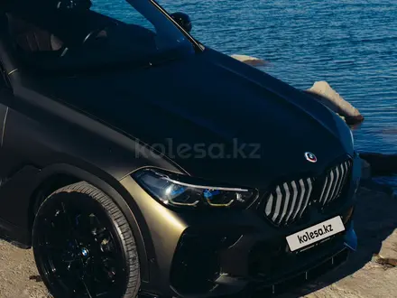 BMW X6 2022 года за 46 000 000 тг. в Алматы – фото 16
