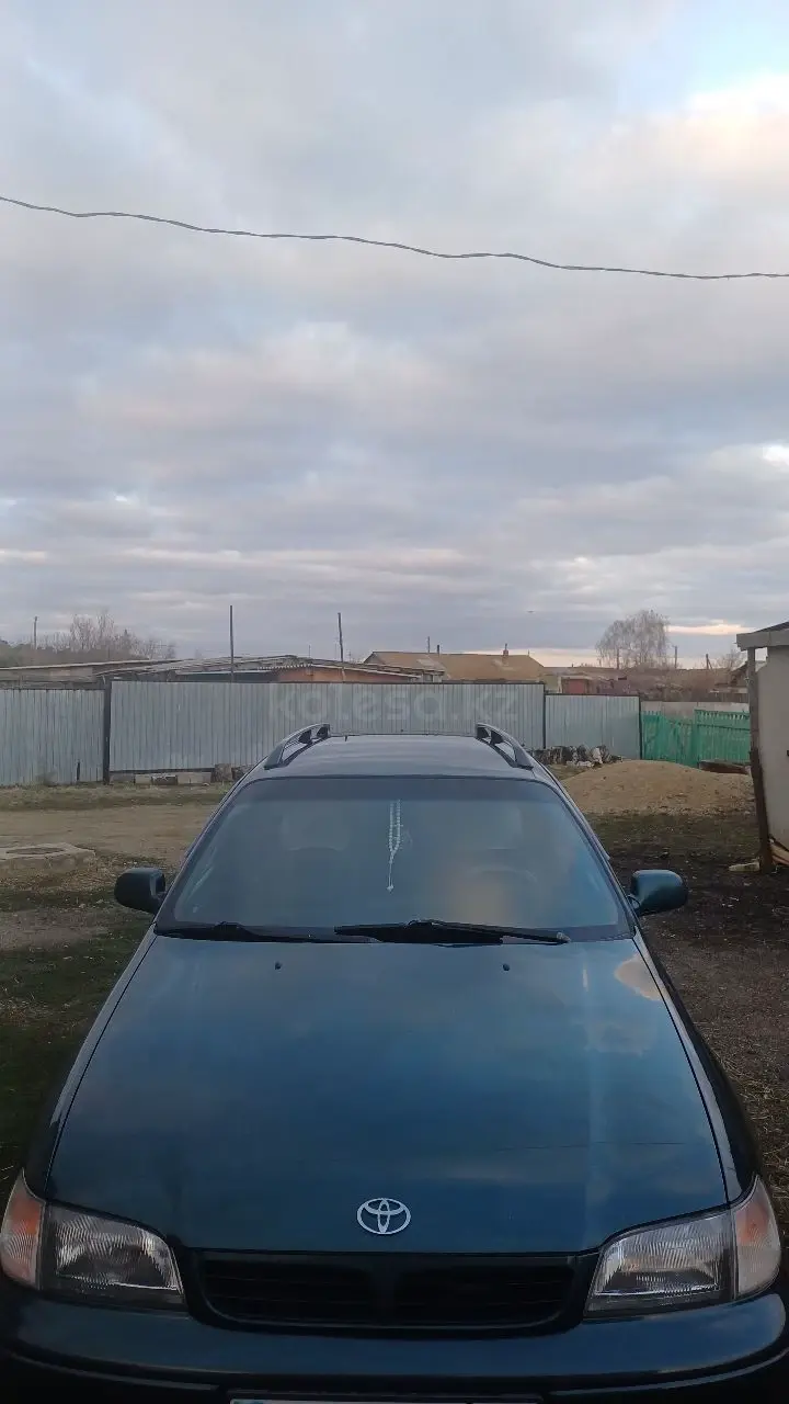 Toyota Carina E, 1997