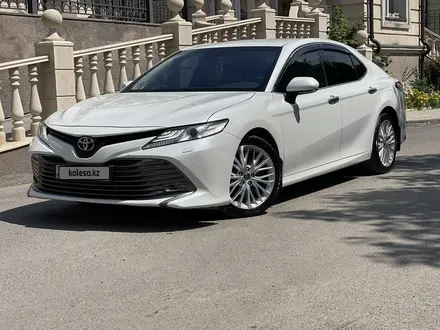 Toyota Camry 2019 года за 13 700 000 тг. в Караганда – фото 4