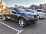 Volkswagen Touareg 2012 годаүшін11 200 000 тг. в Актобе