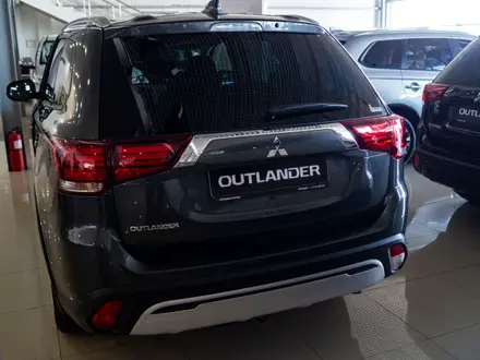 Mitsubishi Outlander Intense+ 4WD 2022 года за 20 900 000 тг. в Караганда – фото 5