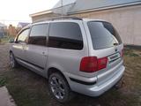 SEAT Alhambra 2001 года за 2 200 000 тг. в Уральск – фото 3