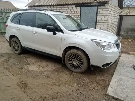 Subaru Forester 2014 года за 10 000 000 тг. в Уральск – фото 2