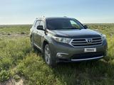 Toyota Highlander 2012 годаүшін8 500 000 тг. в Актау – фото 2