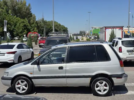 Mitsubishi Space Runner 1997 года за 1 400 000 тг. в Алматы – фото 2