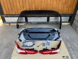 Бампер задний/крышка багажника CAMRY 70/75 за 110 000 тг. в Алматы