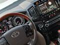 Toyota Land Cruiser 2015 годаүшін23 500 000 тг. в Актау – фото 38