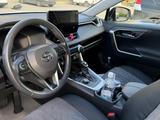 Toyota RAV4 2023 годаүшін16 500 000 тг. в Актобе – фото 4