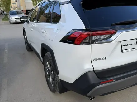 Toyota RAV4 2023 года за 16 500 000 тг. в Актобе – фото 6