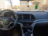 Hyundai Elantra 2018 года за 4 200 000 тг. в Актау – фото 3
