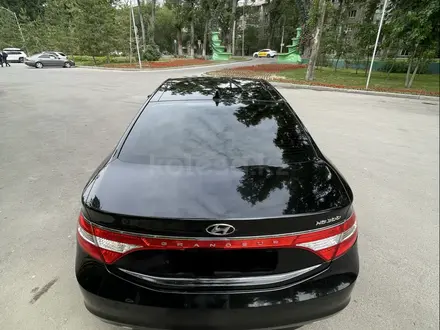 Hyundai Grandeur 2015 года за 10 000 000 тг. в Алматы – фото 3