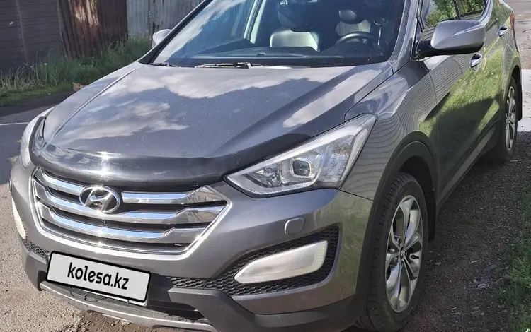 Hyundai Santa Fe 2013 года за 7 525 714 тг. в Астана