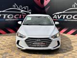 Hyundai Elantra 2016 годаfor4 550 000 тг. в Атырау – фото 2