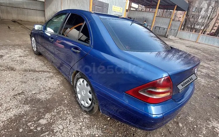 Mercedes-Benz C 200 2001 года за 2 000 000 тг. в Тараз