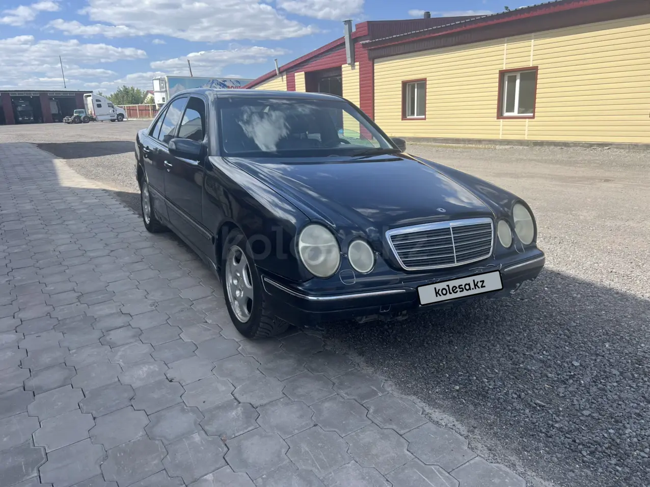 Mercedes-Benz E-Class, 2001