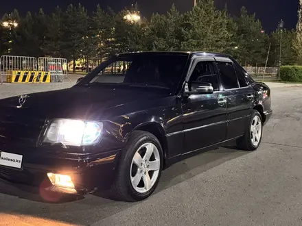 Mercedes-Benz E 320 1995 года за 2 600 000 тг. в Астана – фото 5