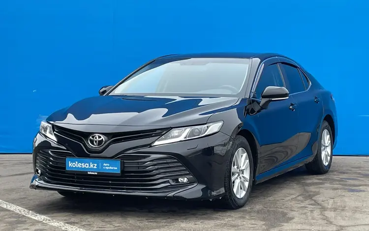 Toyota Camry 2020 года за 12 910 000 тг. в Алматы