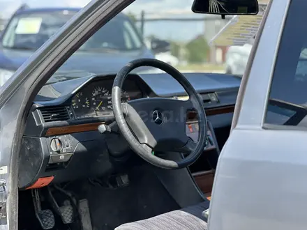 Mercedes-Benz E 230 1991 года за 1 100 000 тг. в Актобе – фото 9