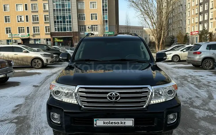 Toyota Land Cruiser 2013 года за 25 000 000 тг. в Астана