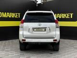 Toyota Land Cruiser Prado 2010 года за 17 400 000 тг. в Актобе – фото 5