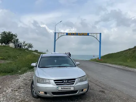 Hyundai Sonata 2006 года за 2 500 000 тг. в Шымкент – фото 9