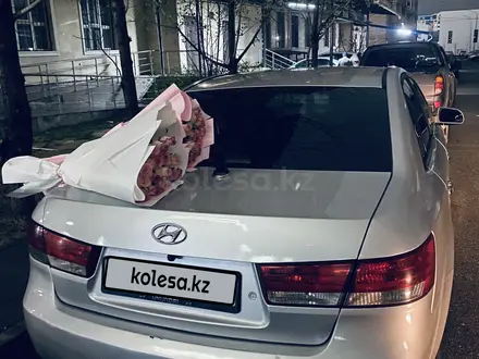 Hyundai Sonata 2006 года за 2 500 000 тг. в Шымкент – фото 11