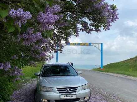Hyundai Sonata 2006 года за 2 500 000 тг. в Шымкент