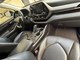 Toyota Highlander 2020 года за 15 500 000 тг. в Актау – фото 5