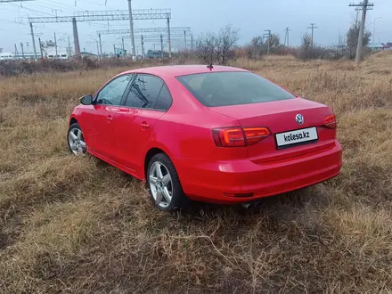 Volkswagen Jetta 2016 года за 6 200 000 тг. в Костанай – фото 2