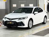 Toyota Camry 2023 года за 16 490 000 тг. в Алматы