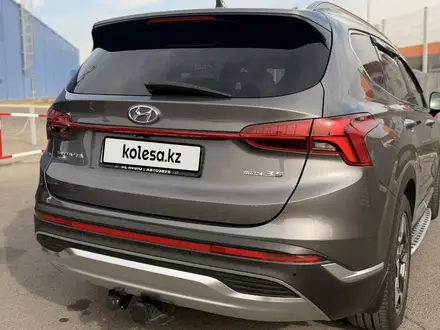 Hyundai Santa Fe 2022 года за 18 500 000 тг. в Алматы – фото 4