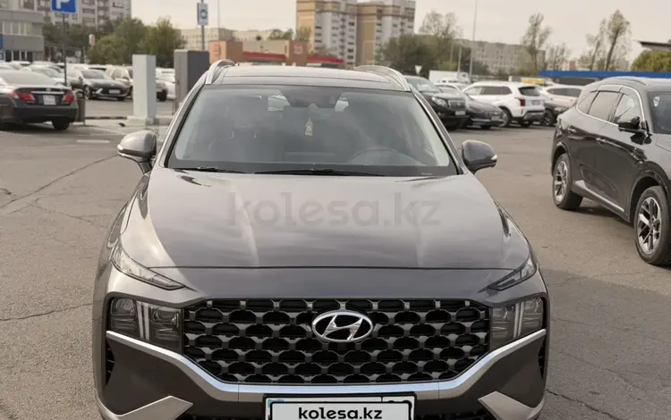 Hyundai Santa Fe 2022 года за 18 500 000 тг. в Алматы