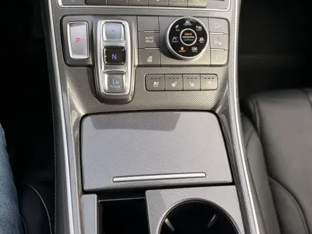 Hyundai Santa Fe 2022 года за 18 500 000 тг. в Алматы – фото 7