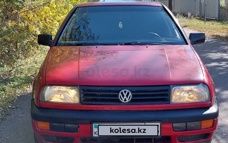 Volkswagen Vento 1994 годаfor1 350 000 тг. в Астана