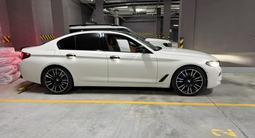 BMW 520 2021 года за 19 998 500 тг. в Алматы – фото 3