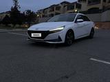 Hyundai Elantra 2021 года за 10 200 000 тг. в Актау – фото 2