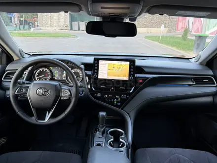 Toyota Camry 2021 года за 15 300 000 тг. в Алматы – фото 7